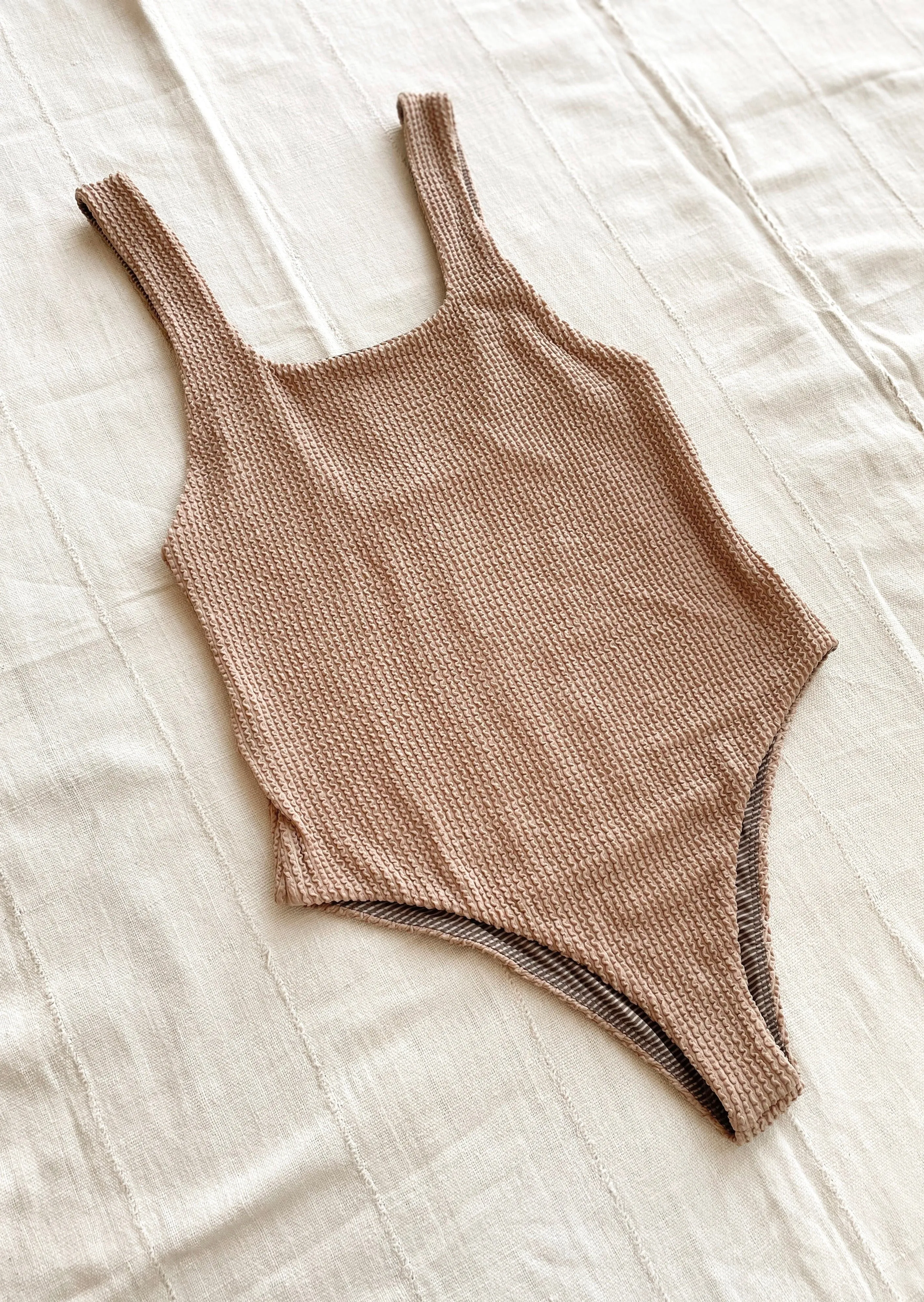 River Scrunch - One Piece - Tea